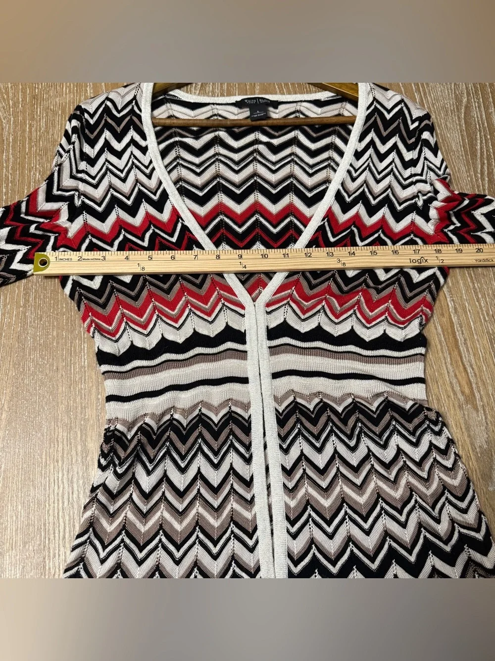 White House Black Market Novelty Stitch Chevron Knit Cardigan Women’s Large
